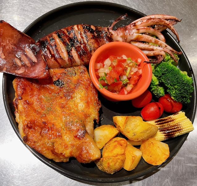 PAPA RESTAURANT （台北師大店）／師大美食/師大義大利麵/師大簡餐/師大披薩/師大手工烘培/師大歐式麵包/師大下午茶/師大聚餐推薦/師大商業午餐/師大包場 - hero 1