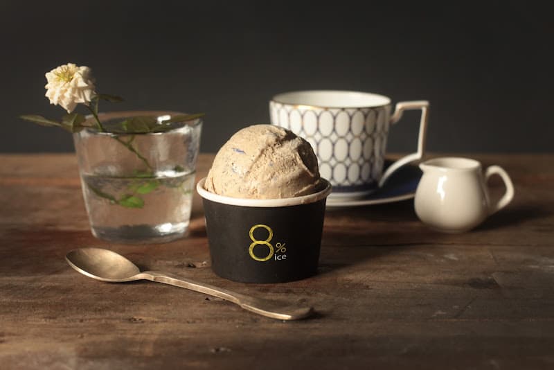 8%ICE & CHEESECAKE - hero 3