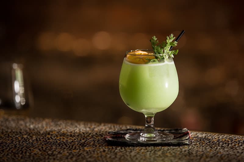 榕 RON Xinyi - hero 1