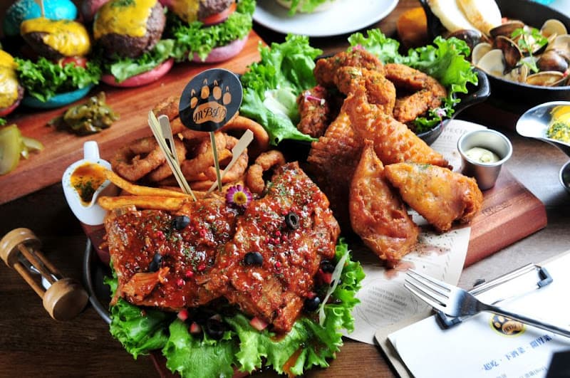 黑熊愛跳舞(MOON BEAR LOVES DANCING) - hero 1