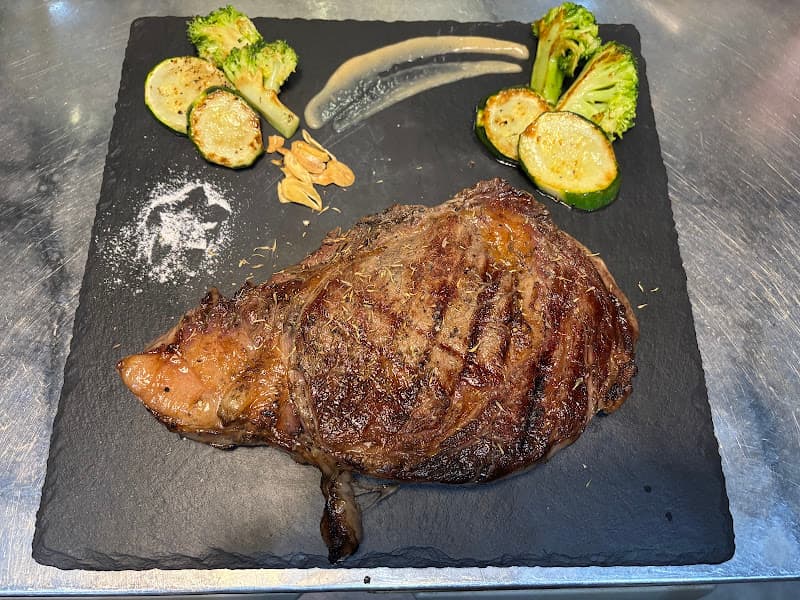 全家人牛排 - hero 4