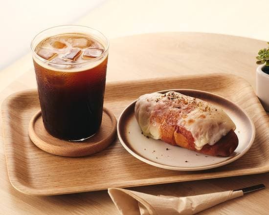 ONES caf’e - hero 4