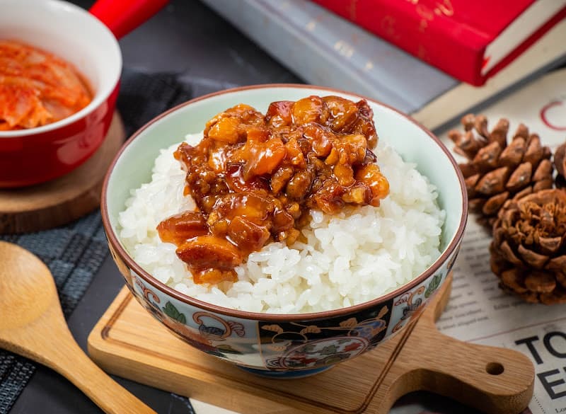 晨鮮食堂 鍋物．咖哩．丼飯．炸物/六張犁美食/樂業街美食/大安區推薦餐廳/大安區美食/大安區咖哩/大安區小火鍋 - hero 5