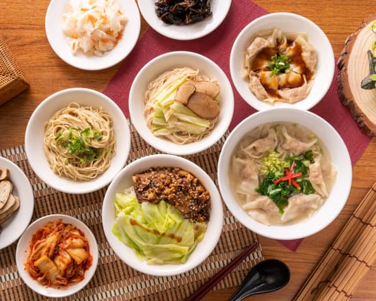 元氣家族麵飯館(大安店)｜傳統小吃｜餐廳｜推薦｜台灣美食｜學生聚餐｜平價｜小吃｜麵店｜大安捷運美食 - hero 1