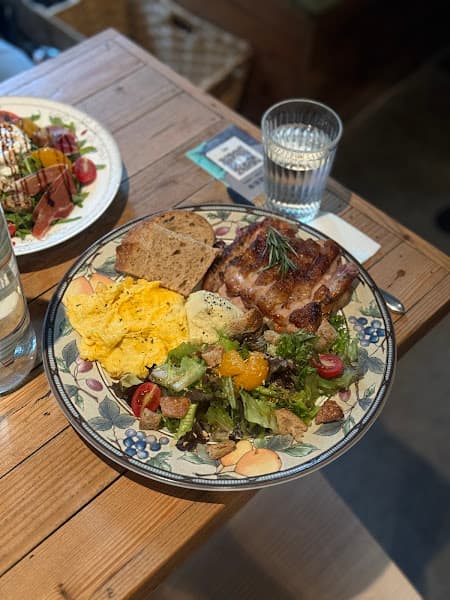 AW Cafe Wine Bistro - hero 3