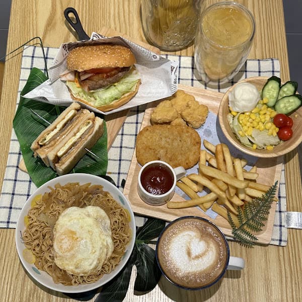 早咖朝食（咖哩飯/炒泡麵） - hero 1