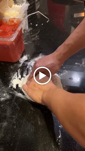 初披薩Truepizza（貓咖披薩店～請注意營業時間） - hero 2