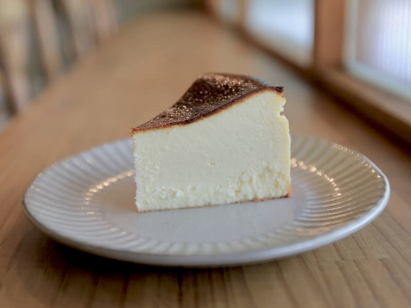 Little M cafe - hero 4