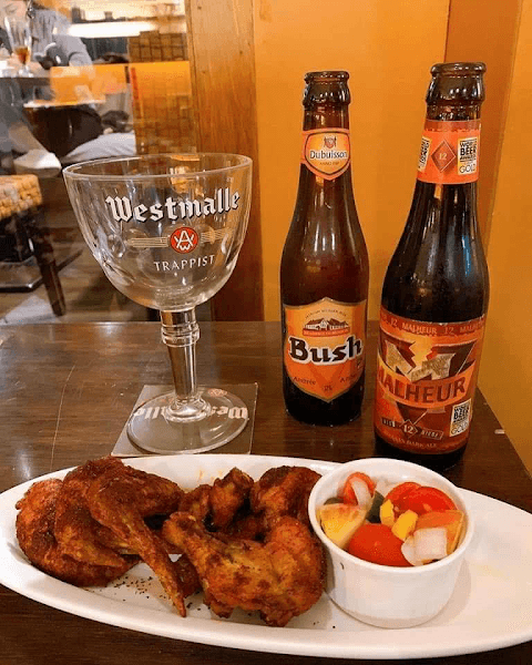 Cafe Bastille - hero 1