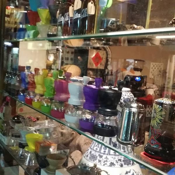 Anyway Coffee & More ｜咖啡 ｜甜點｜自家烘焙｜ - hero 1