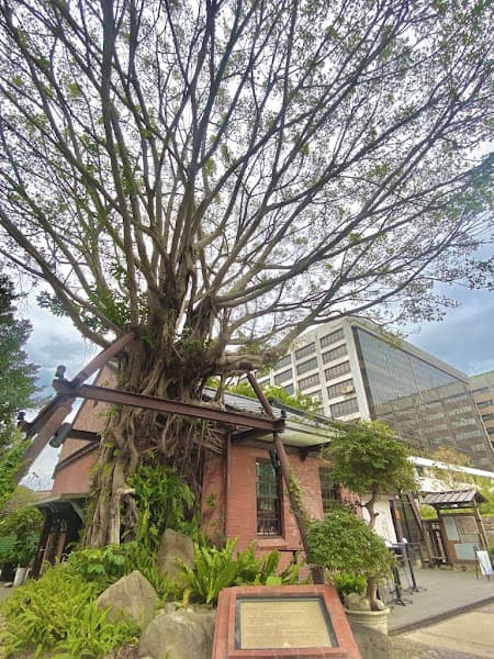 Familia法米莉亞魔法俱樂部(附設咖啡廳、酒吧) - hero 1