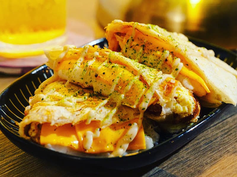 朝朝-各式炒麵、烤餅餐盤 - hero 1