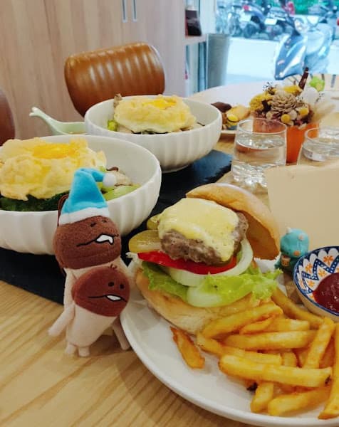 嗯哼咖啡食堂(Uh huh cafe) - hero 1