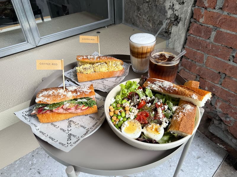 COFFEE RED（週二店休） - hero 1