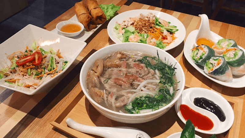 越來越PHO 越南河粉 - hero 1