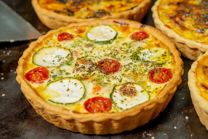 Fruity Nuts Bakery - hero 1