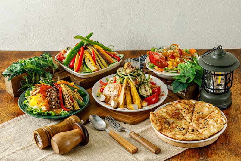 候蔬緣｜私廚餐車小料理｜全素｜私廚料理｜素食料理｜全素料理｜無國界蔬食料理｜素食餐廳｜台北美食｜健康餐盒 ｜會議餐盒｜台北美食推薦｜Vegan Food｜Vegetarian Food - hero 3