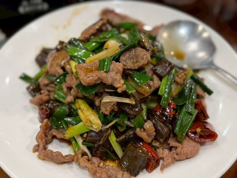 成家小館 仁愛店｜酸菜白肉鍋・熱炒料理 - hero 1