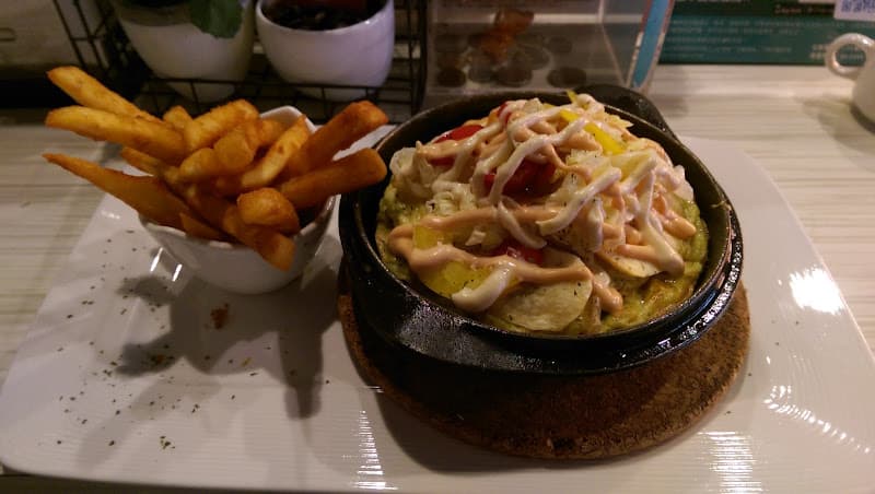 Bea's Bistro 美式餐館 - hero 1