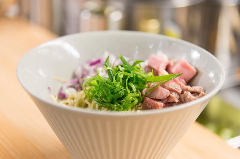 數寄屋 辻葉 ゆず塩鷄白湯らーめん專門店 - hero 1