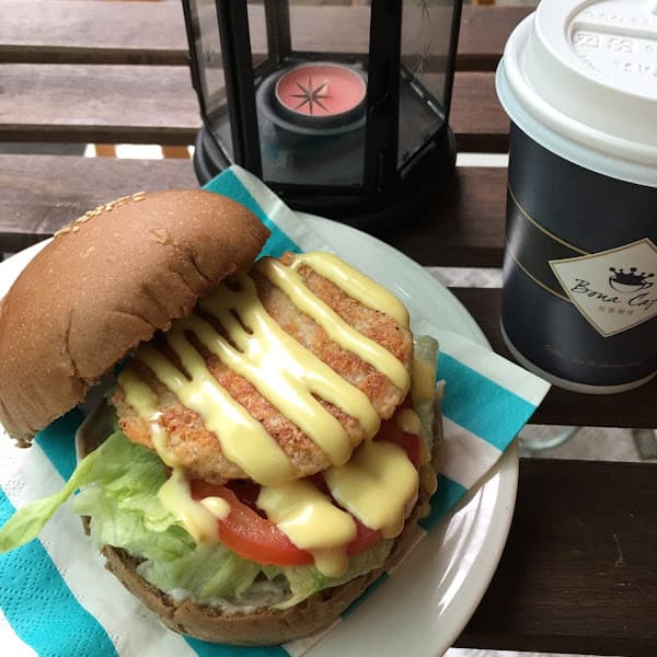 柏那咖啡館 - hero 1