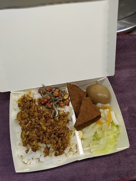 手路活！米粉炒、肉燥飯、黃金檸檬汁。 - hero 1