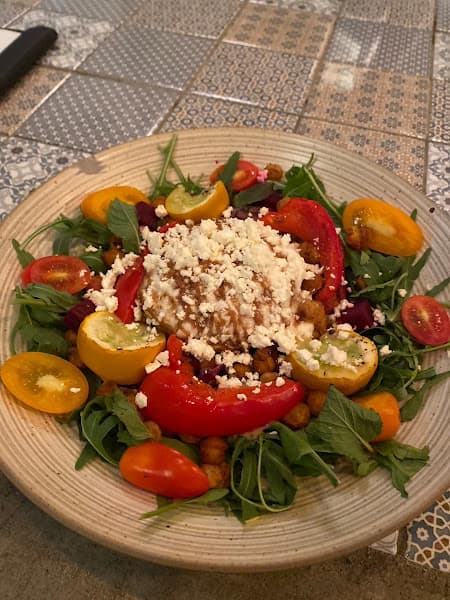 Vice Versa Wineshop & Kitchen - hero 1