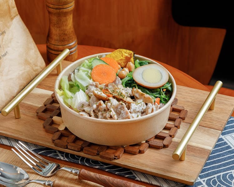 七飯 | SEVEN RICE | 好吃健康餐盒 世貿店 - hero 1